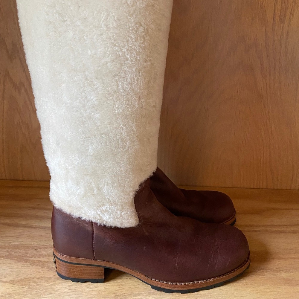 Ugg Australia Vintage Boots Alpaca and Saddle Brown Size 7